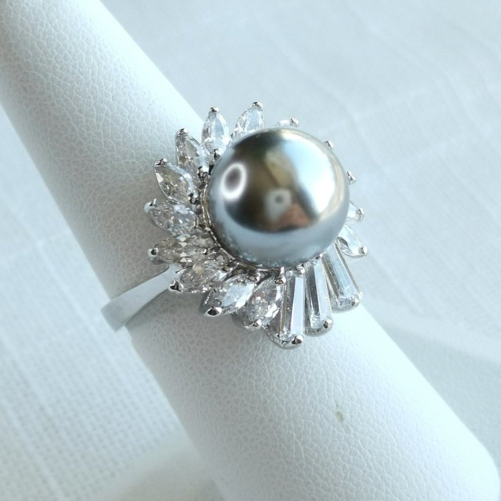 grey shell pearl cz cocktail ring